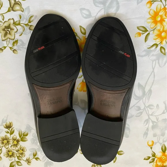 Johnston & Murphy Size 9.5 Black Loafers - Picture 6 of 9